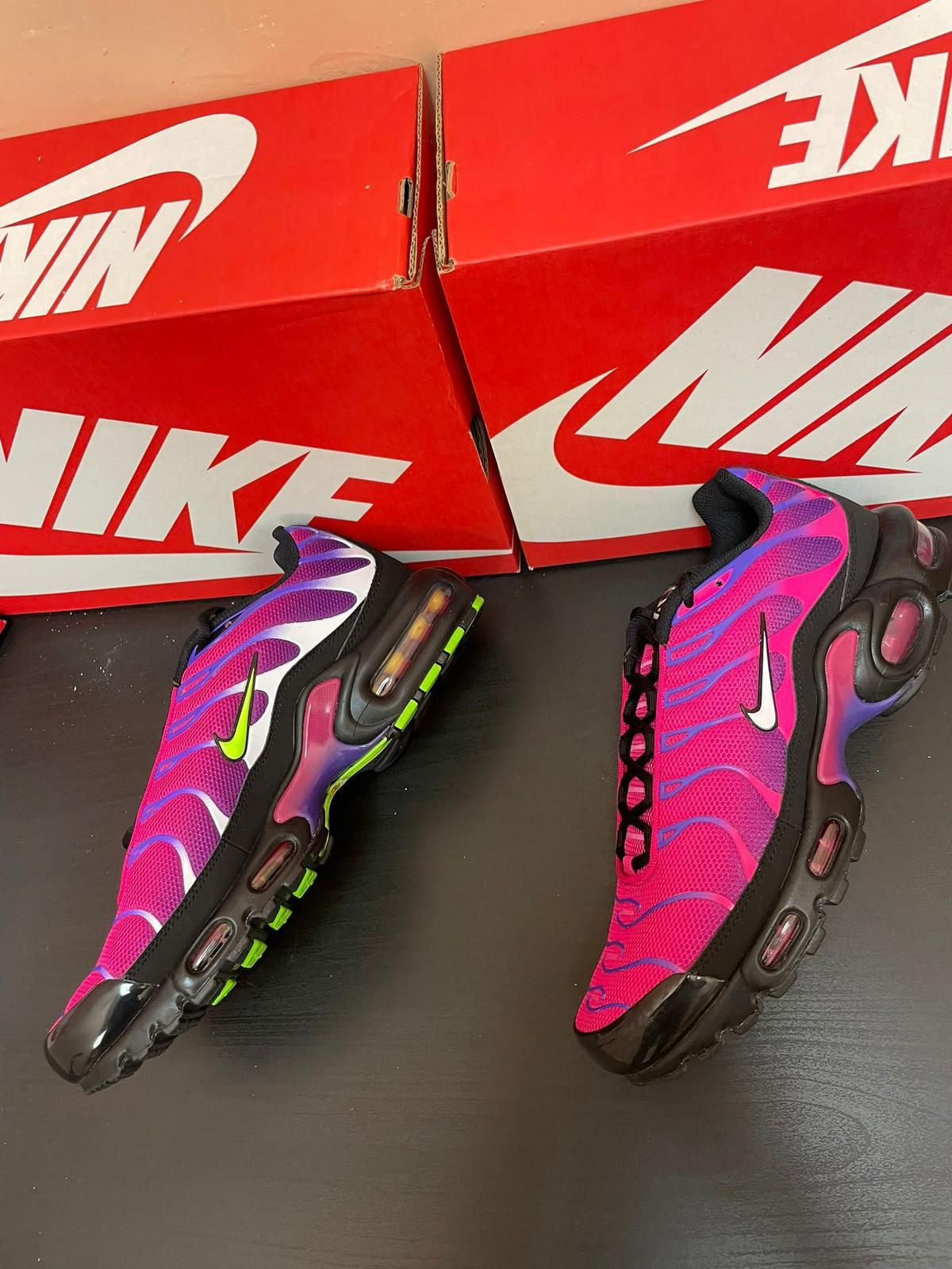 Nike-Air Max Plus TN, Fireberries